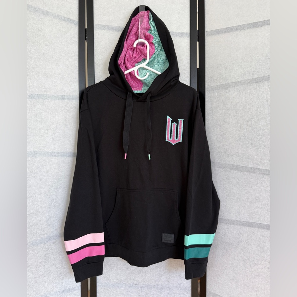 Loungefly Wicked Hoodie ~ Green & Pink Lined Hood ~ W Patch on Front.  Size L